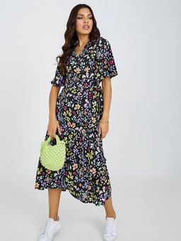 Styli - Short Sleeves Floral Print Wrap Around Midi Dress
